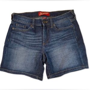 Arizona Jeans Dark Wash Denim Jean Shorts.
